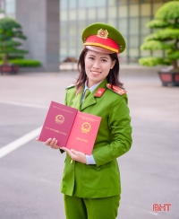 Nữ sinh Hà Tĩnh tốt nghiệp xuất sắc Học viện Cảnh sát nhân dân