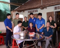 Hương Sơn: Khám bệnh, cấp phát thuốc cho cựu thanh niên xung phong