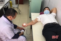 Thầy giáo ở Hà Tĩnh 20 lần hiến máu tình nguyện