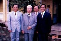 Một gia đình quê Hà Tĩnh có 5 cha con là giáo sư, phó giáo sư, tiến sĩ