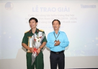 Trao Giải cuộc thi sáng tác biểu trưng và ca khúc chào mừng Đại hội Hội LHTN Việt Nam lần VIII