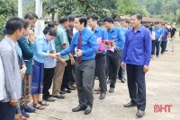 Áo xanh tình nguyện thắt chặt quan hệ truyền thống Việt - Lào