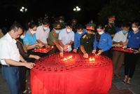 Bộ CHQS tỉnh phối hợp với huyện đoàn Cẩm Xuyên tổ chức Lễ thắp nến tri ân các anh hùng liệt sỹ