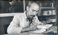 Chủ tịch Hồ Chí Minh với tinh thần học và tự học
