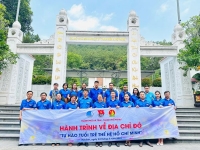 Thành đoàn Hà Tĩnh: Tổ chức chuyến hành hương về địa chỉ đỏ “Tự hào tuổi trẻ thế hệ Hồ Chí Minh”