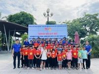 SÔI NỔI CHƯƠNG TRÌNH SINH HOẠT HÈ, TẬP HUẤN KỸ NĂNG PHÒNG, CHỐNG ĐUỐI NƯỚC VÀ TAI NẠN THƯƠNG TÍCH CHO TRẺ EM