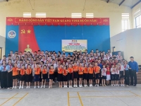 THỊ XÃ HỒNG LĨNH TẬP HUẤN KỸ NĂNG, NGHIỆP VỤ CÔNG TÁC ĐỘI KỸ NĂNG PHÒNG, CHỐNG ĐUỐI NƯỚC, BẠO LỰC, XÂM HẠI TRẺ EM; BẢO VỆ TRẺ EM TƯƠNG TÁC LÀNH MẠNH, SÁNG TẠO TRÊN KHÔNG GIAN MẠNG CHO ĐỘI NGŨ GIÁO VIÊN LÀM TỔNG PHỤ TRÁCH ĐỘI NĂM HỌC 2024 - 2025