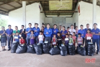 Đoàn tình nguyện Hà Tĩnh khám, cấp thuốc cho hơn 500 người dân Lào