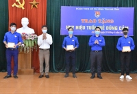 Hà Tĩnh: Trao tặng huy hiệu dũng cảm cho 3 thanh niên cứu người