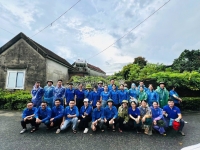 Hưởng ứng ngày chủ nhật xanh 24/8 Đoàn UBND tỉnh ra quân hỗ trợ phòng chống bão số 5 tại xã Đan Hải