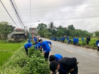 Đoàn xã Kỳ Văn hưởng ứng ra quân Ngày Chủ nhật xanh 26 tháng 10 năm 2025