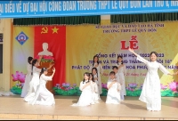 Đoàn các trường học trên địa bàn huyện Thạch Hà sôi nổi tổ chức Lễ tri ân, trưởng thành “Khi tôi 18” và phát động Chiến dịch “Hoa phượng đỏ”
