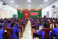 Thạch Hà: Huyện đoàn phối hợp với Trung tâm bồi dưỡng chính trị huyện tổ chức sinh hoạt chính trị, bồi dưỡng cảm tình Đoàn cho thanh niên ưu tú