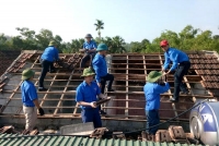 Gần 300 lượt thanh niên tình nguyện hỗ trợ di dời, giải phóng mặt bằng làm đường tránh Ngã Ba Đồng Lộc
