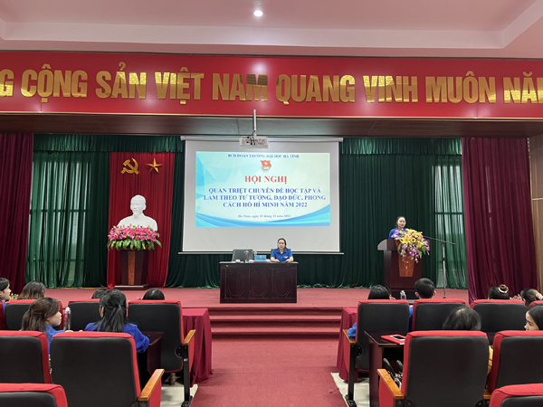 Đoàn trường Đại học Hà Tĩnh: Tập huấn cung cấp thông tin, kỹ năng về Luật Thanh niên và Chiến lược phát triển thanh niên Việt Nam giai đoạn 2021 - 2030 và quán triệt 02 chuyên đề học tập và làm theo tư tưởng, đạo đức, phong cách Hồ Chí Minh năm 2022