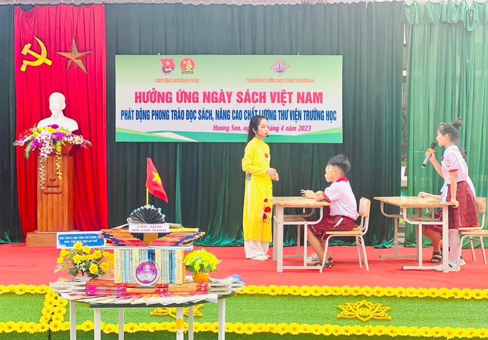 Hương Sơn: Ngày sách Việt Nam 2023, phát động phong trào đọc sách và nâng cao chất lượng thư viện