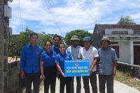 Đoàn khối Các cơ quan tỉnh: Bàn giao công trình đường điện thắp sáng làng quê