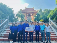 Hương Sơn: Tổ chức hành hương về địa chỉ đỏ Khu Chứng tích chiến tranh Trường Cấp II Hương Phúc