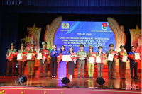 Tỉnh đoàn Hà Tĩnh phối hợp Công an tỉnh tổ chức trao giải cuộc thi chào mừng 80 năm Ngày truyền thống