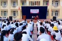 Lộc Hà: Tổ tư vấn tâm lý trường THPT Nguyễn Đổng Chi sinh hoạt với chủ đề “Kết nối trái tim, chia sẻ yêu thương”