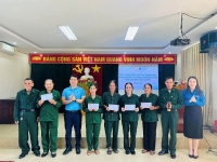 Cẩm Xuyên: Trao tặng quà cho cựu TNXP có hoàn cảnh khó khăn trên địa bàn toàn huyện