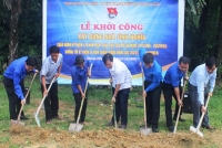 Tỉnh đoàn Hà Tĩnh hỗ trợ xã Hương Long xây dựng nông thôn mới