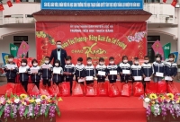 Lộc Hà tổ chức chương trình “Xuân yêu thương - Nâng bước em tới trường” hỗ trợ các em thiếu nhi có hoàn cảnh khó khăn